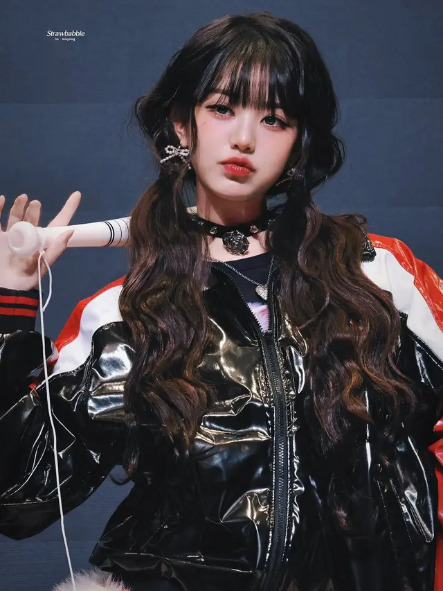 Gaya Makeup Jang Wonyoung IVE Bak Boneka, Tampil Berbeda dari Biasanya