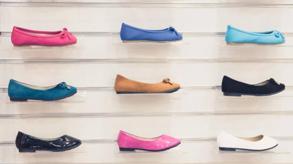 Sepatu Anak Perempuan Kekinian, Rekomendasi Outfit Stylish Si Kecil yang Makin Outstanding