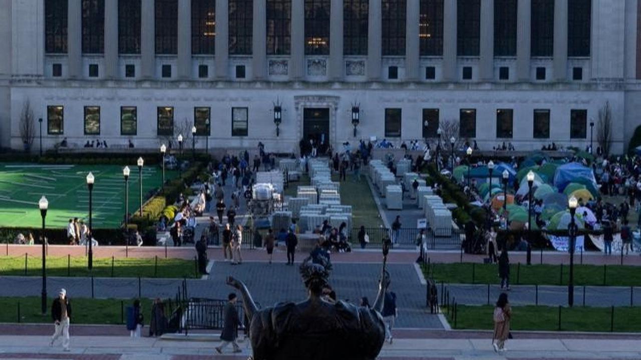 Sementara itu di Columbia pada pekan lalu sebanyak seratus lebih mahasiswa juga ditangkap. Foto: REUTERS<br>