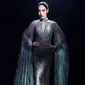 Laksmi DeNeefe Suardana wakil Indonesia di Miss Universe 2022 dalam gaun bertema air terjun. (Dok: Instagram)