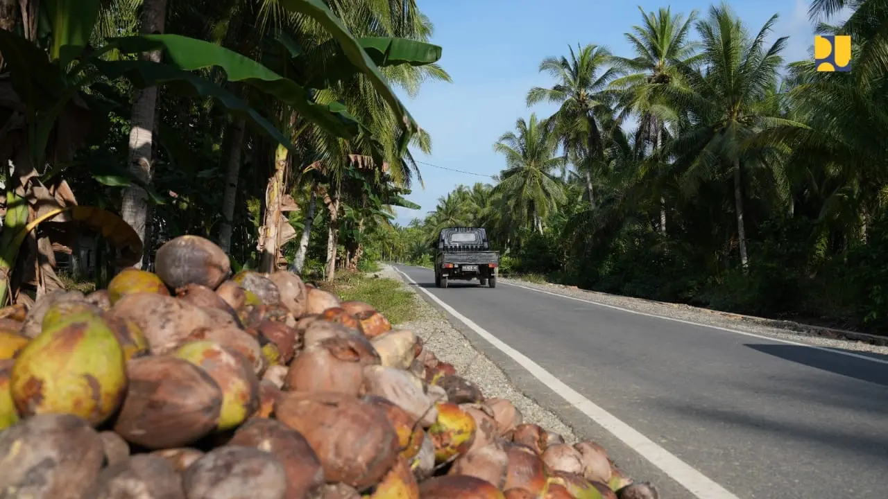 Alokasi anggaran penanganan jalan daerah melalui Inpres Jalan Daerah tahun 2025 sekitar Rp 4 triliun. (Foto: Kementerian PU)