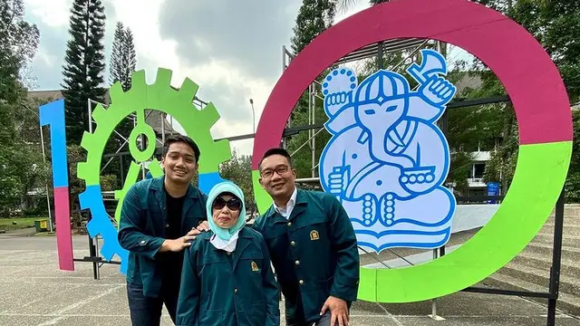 Belum Ditemukan, Ini 6 Potret Kebersamaan Ridwan Kamil dan Putra Sulungnya