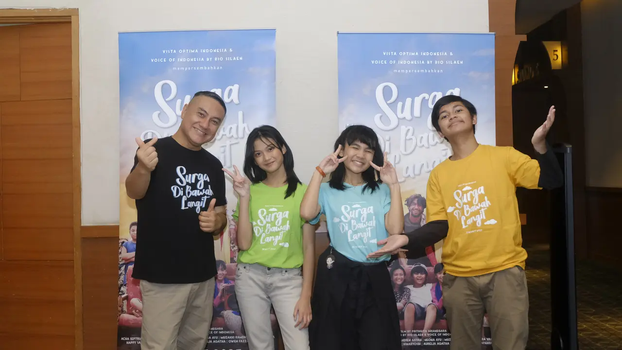 Film Surga Dibawah Langit
