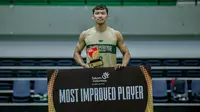 Guard Bima Perkasa Jogja, Avin Kurniawan, dinobatkan sebagai Most Improve Player (MIP) Indonesian Basketball League (IBL) 2024. (Bola.com/Ana Dewi)