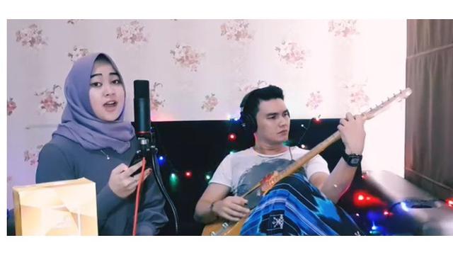 Dikabarkan akan Menikah, Ini Momen Kebersamaan Aldi Taher dan Calon Istri