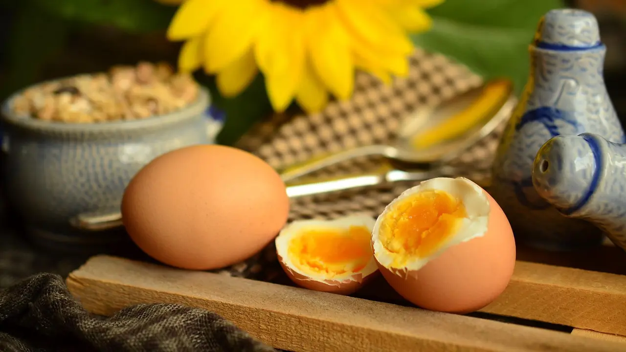 telur setengah matang