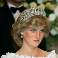 Penata rambut legendaris Sam McKnight, ungkap kisah menarik dibalik gaya rambut ikonik Putri Diana.(Foto: Instagram.com/Princesdianaa).