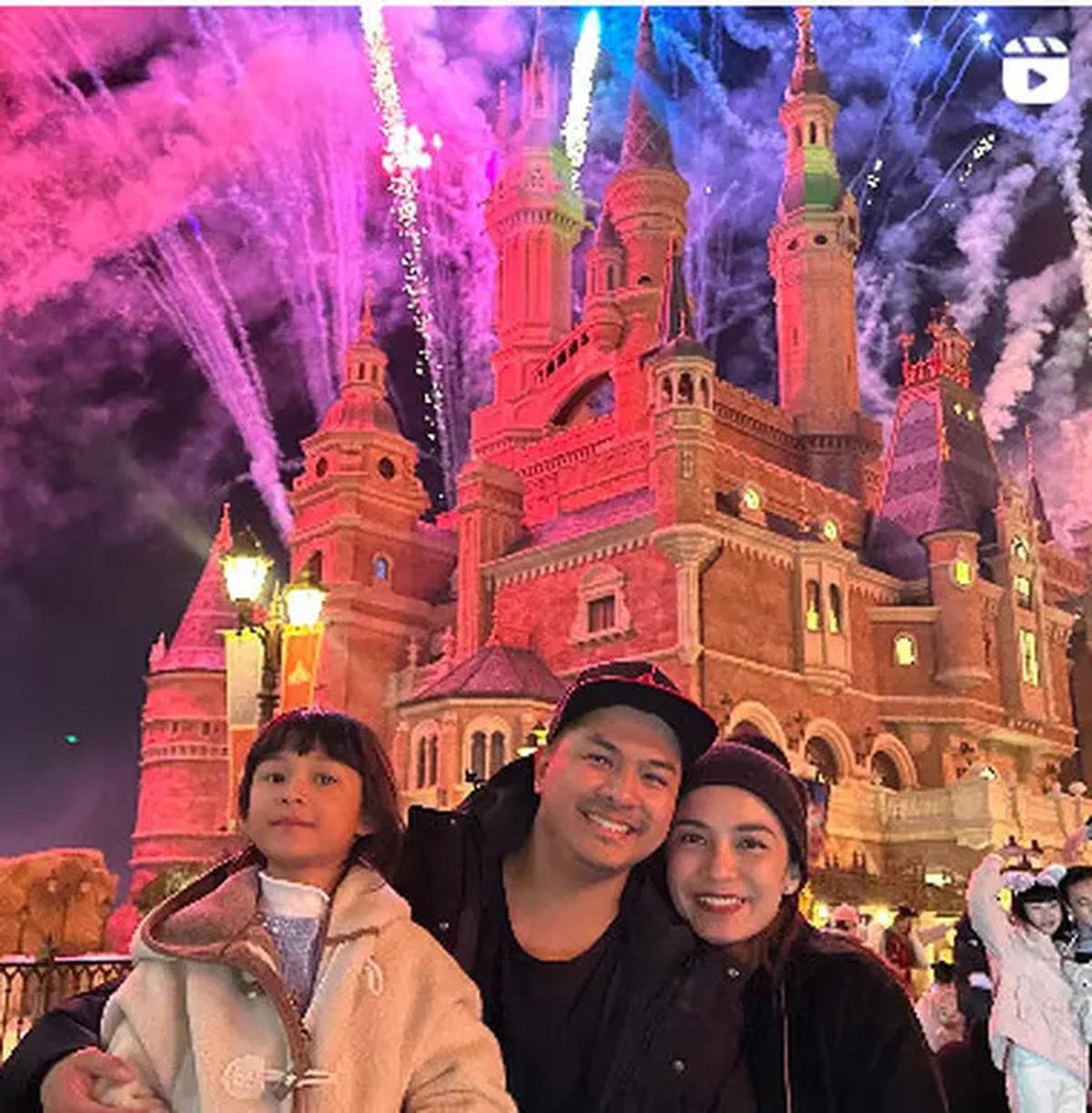 7 Artis Ini Rayakan Tahun Baru 2025 di Luar Negeri, Pesta Kembang Api Jadi Lebih Berkesan