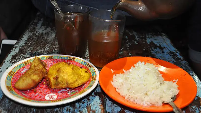 Nikmatnya Makan Ketan Susu Legendaris Kemayoran