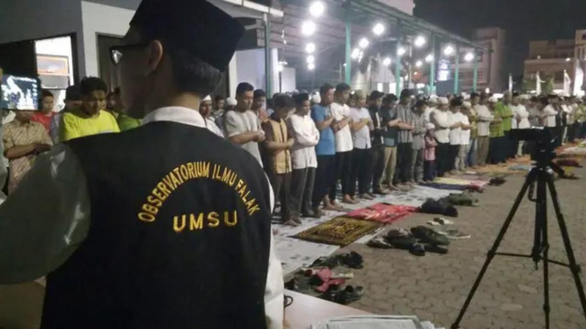 Niat dan Cara Salat Gerhana Bulan, Ketahui Hukum dan Keutamaannya