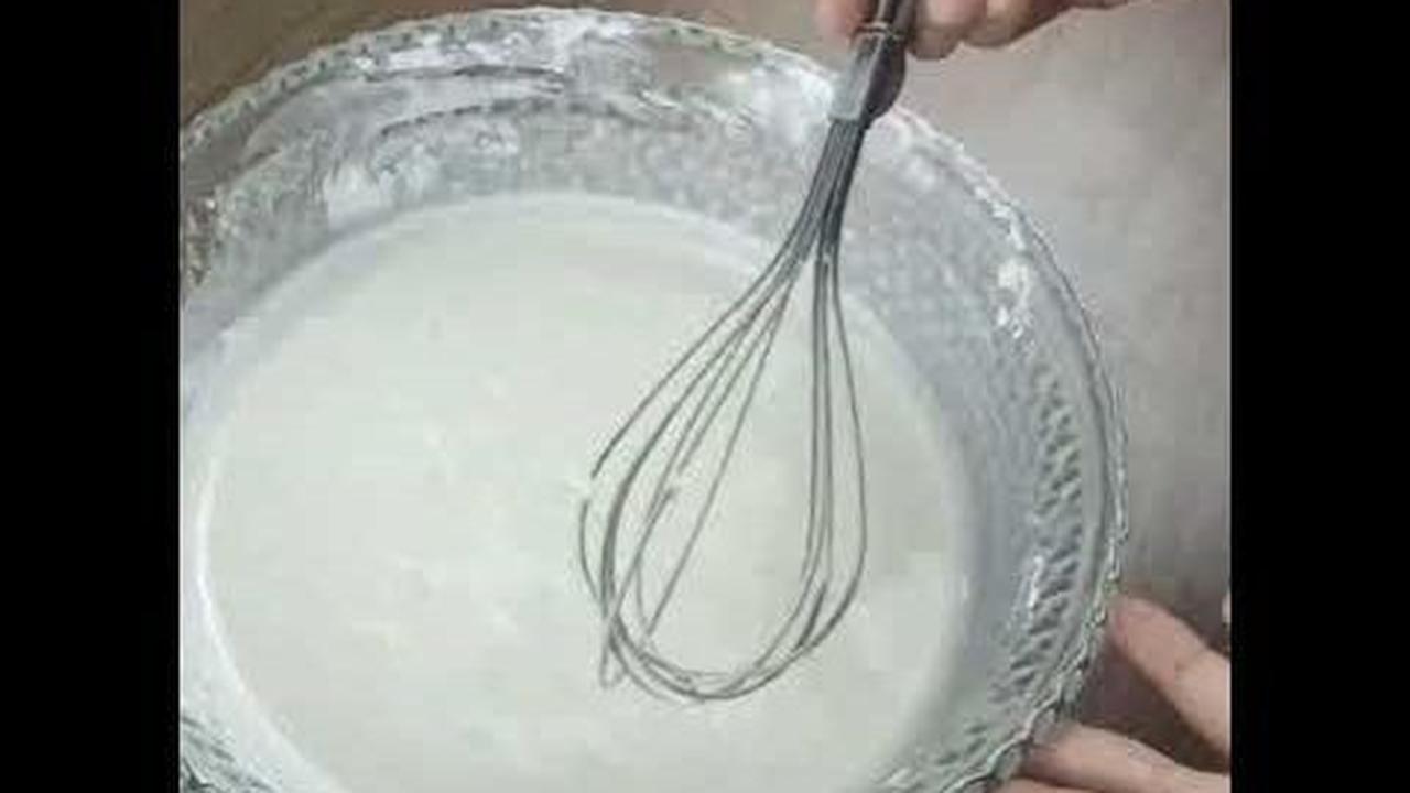 <b>3. Buat Adonan Tepung Basah</b>