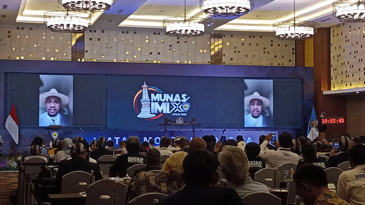 Ahmad Sahroni ikut Munas IMI secara online