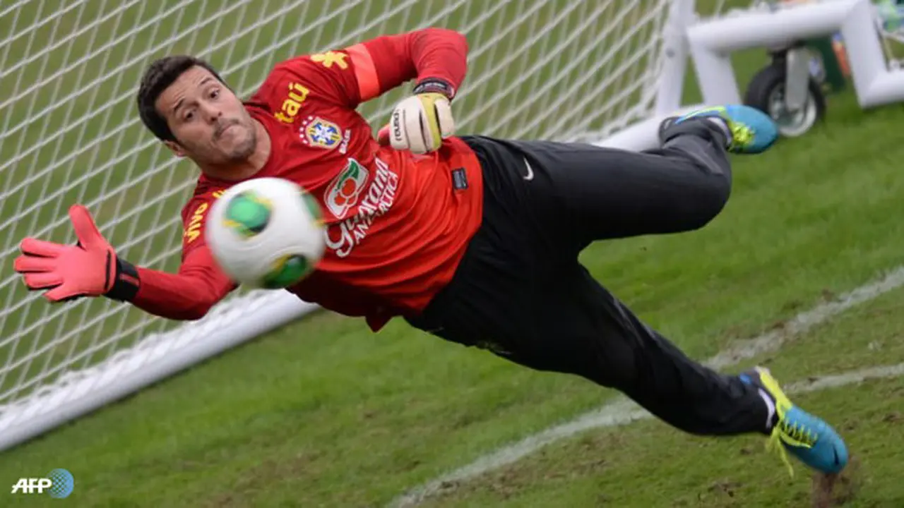julio-cesar-130629a.jpg