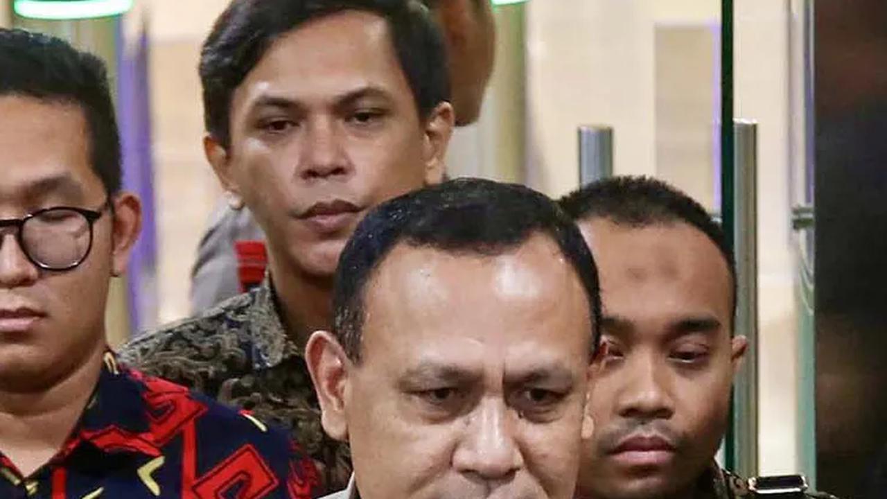 Polisi Dikabarkan Geledah Apartemen Milik Firli Bahuri di Dharmawangsa Jaksel, Siang Ini