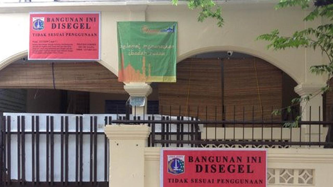 Ahok persilakan jemaah Ahmadiyah beribadah di Tebet