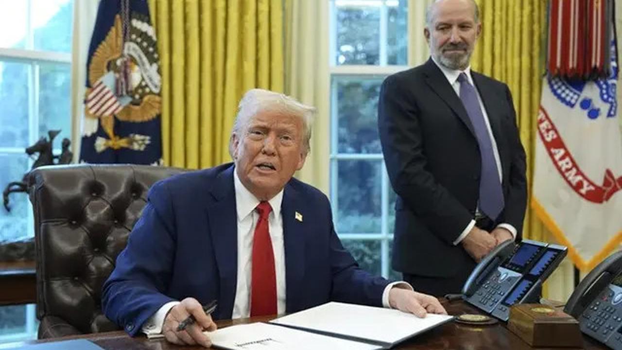 Trump Pertimbangkan Akhiri Perang Tarif AS Vs China