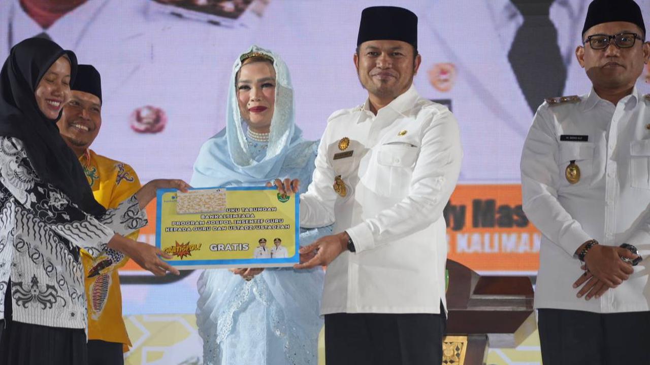 Pemprov Kaltim Salurkan Gratispol dan Jospol: Ribuan Guru dan Penjaga Rumah Ibadah Terima Penghargaan
