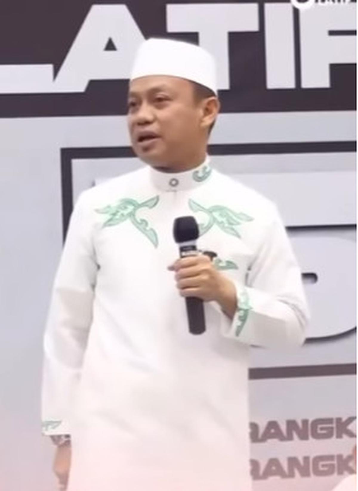 Ustaz Dasad Latif