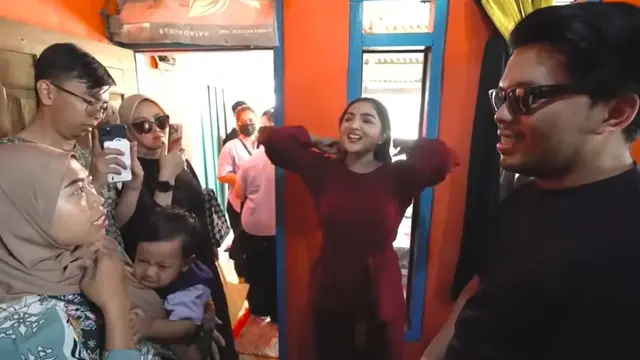 Ashanty dan Anang sambangi rumah mantan asistennya (YouTube/The Hermansyah A6)