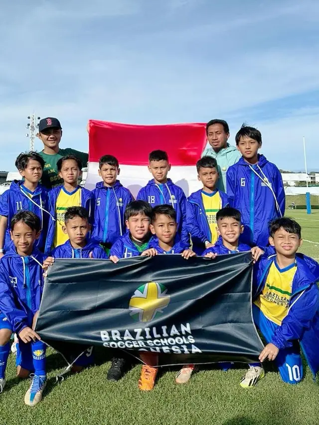 Titi Kamal dan Christian Sugiono dukung anak (Instagram/titi_kamall)