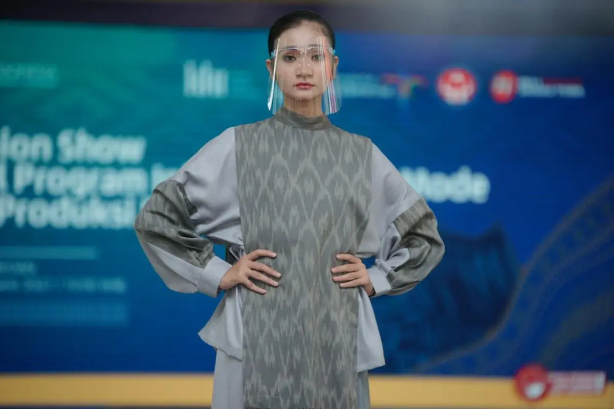Inkubasi Desain Mode dan Produksi Baju Siap Pakai/dok. Tenun Gaya Doc
