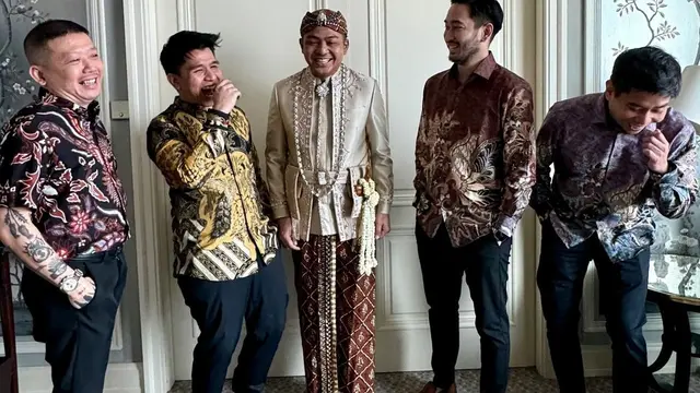 7 Potret Syahnaz Sadiqah dan Jeje di Pernikahan Ade Govinda, Tampil Kompak