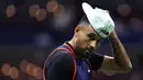 Mengutip dari BBC Sport, Nick Kyrgios merasa telah mengecewakan banyak orang. Dalam hal ini, orang-orang yang telah mendukungnya. (AFP/Getty Images/Elsa)