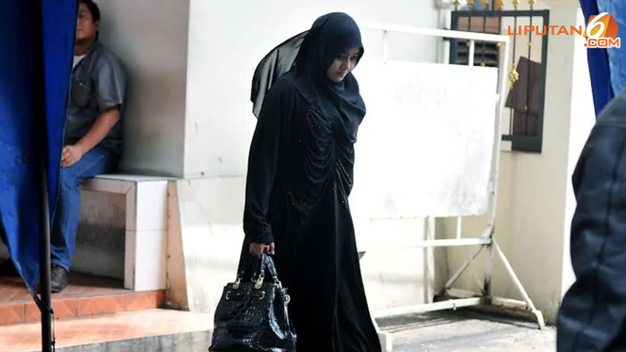 foto-darin-mumtazah-3-140102-b.jpg