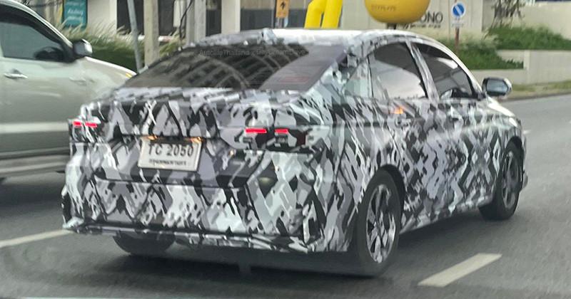 Sisi belakang Toyota Vios terbaru yang terciduk sedang tes jalan (autolifethailand.tv)