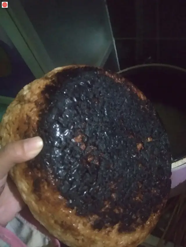6 Potret Masak Nasi Hingga Gosong Ini Tak Sesuai Ekspektasi, Bikin Kecewa