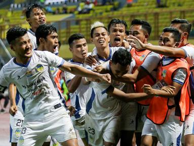 PSIM Yogyakarta memastikan satu tempat di semifinal Liga 2 setelah mengalahkan Sulut United dengan skor 1-0 pada laga terakhir Grup Y babak delapan besar di Stadion Wibawa Mukti, Cikarang, Kabupaten Bekasi. (Bola.com/Bagaskara Lazuardi)