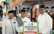Pemprov Riau Salurkan Bantuan Rp375 Juta untuk Korban Kebakaran Inhil di Simpang Gaung