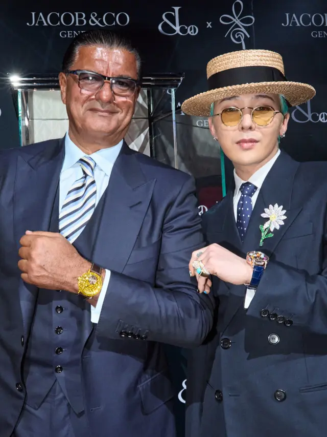 Pin dan Jam tangan G-Dragon Kolaborasi dengan Jacob & Co. dok. Jacob.Co