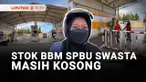 Sudah dua minggu stok kosong, karyawan SPBU swasta di Lamongan, Jawa Timur, pindah haluan menjual oli lewat live TikTok. Kekosongan stok BBM di SPBU swasta membuat sejumlah karyawan dirumahkan.