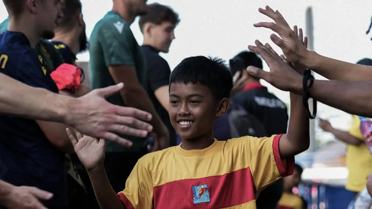 SSJ Arcamanik dan Oxford United