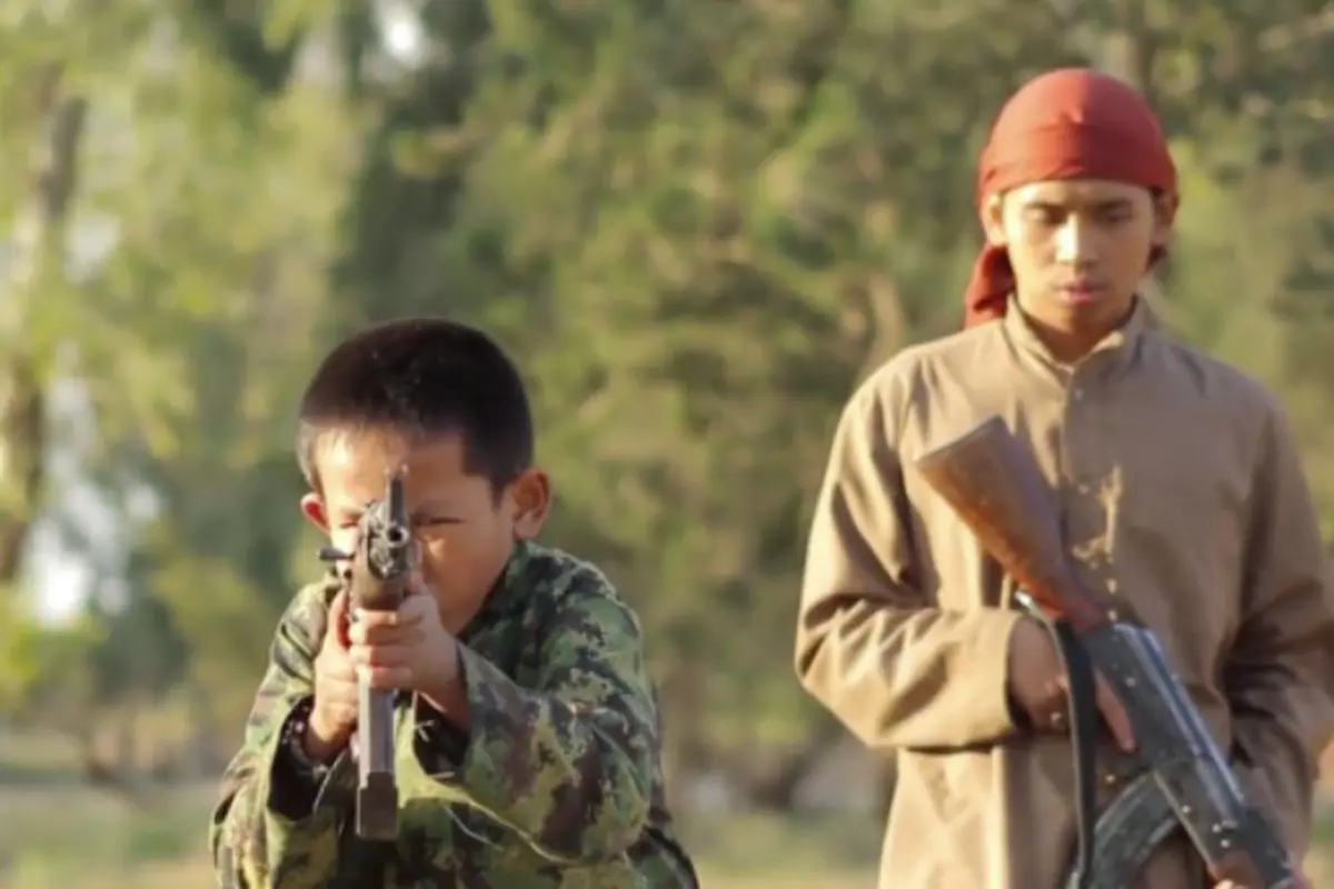 Beredar Video ISIS Rekrut Anak Indonesia untuk Tempur di Suriah!