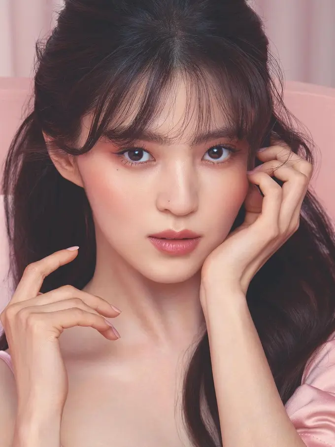 Han So Hee. (Instagram/ xeesoxee untuk @ctilburymakeup)