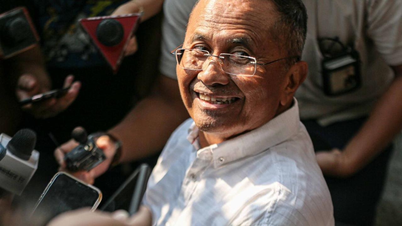 Mantan Menteri Badan Usaha Milik Negara (BUMN) Dahlan Iskan terlah selesai menjalani pemeriksaan di Gedung Merah Putih KPK, Jakarta, Kamis (14/9/2023). Pemeriksaan berlangsung 6 jam terkait dugaan kasus suap pengadaan gas alam cair atau LNG di Pertamina p