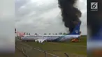 Bandara Adi Sucipto, Yogyakarta harus ditutup selama satu jam akibat pesawat Koala Air yang terbakar. 