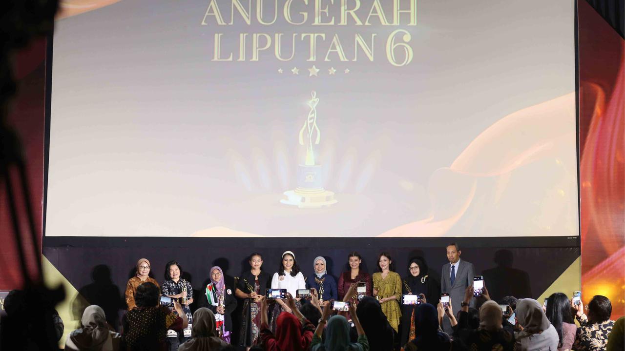 FOTO: Tujuh Perempuan Hebat Indonesia Menyala di Anugerah Liputan6 2025
