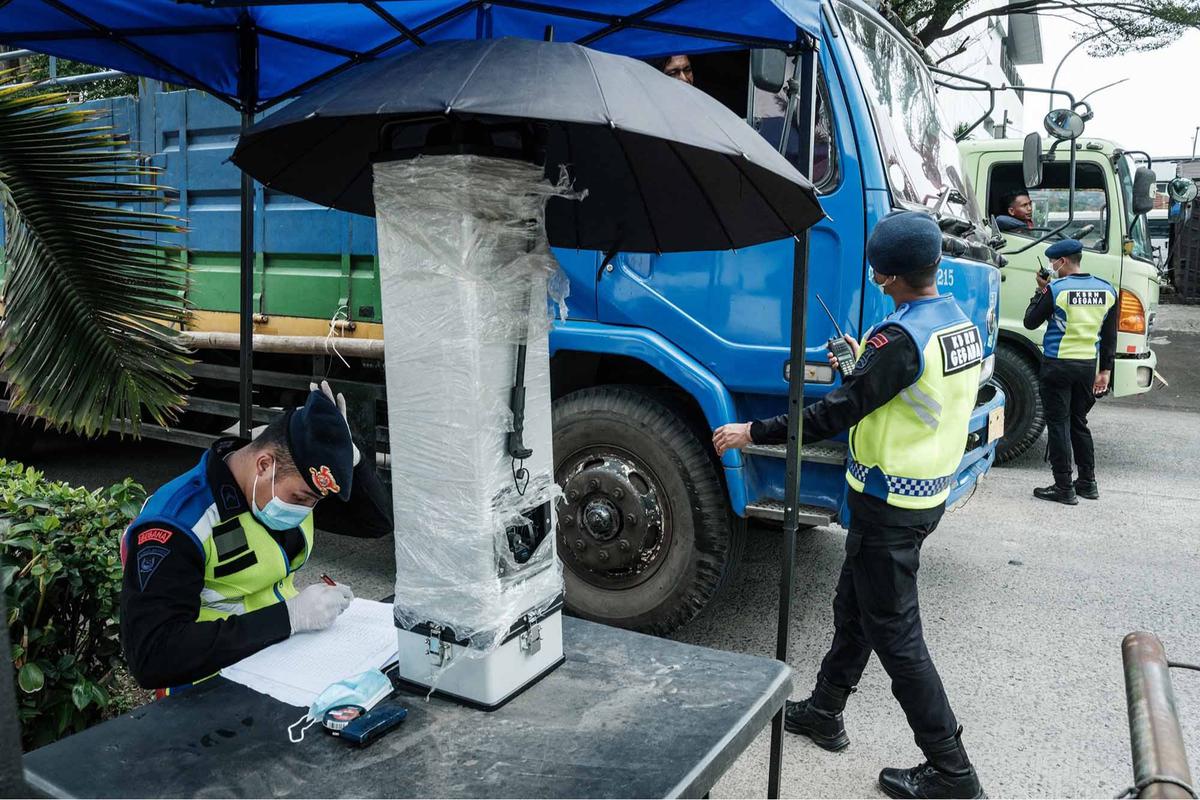 FOTO: Pemerintah Gerak Cepat Tangani Kontaminasi Radiasi Cs-137 di Cikande, Ratusan Personel Dikerahkan