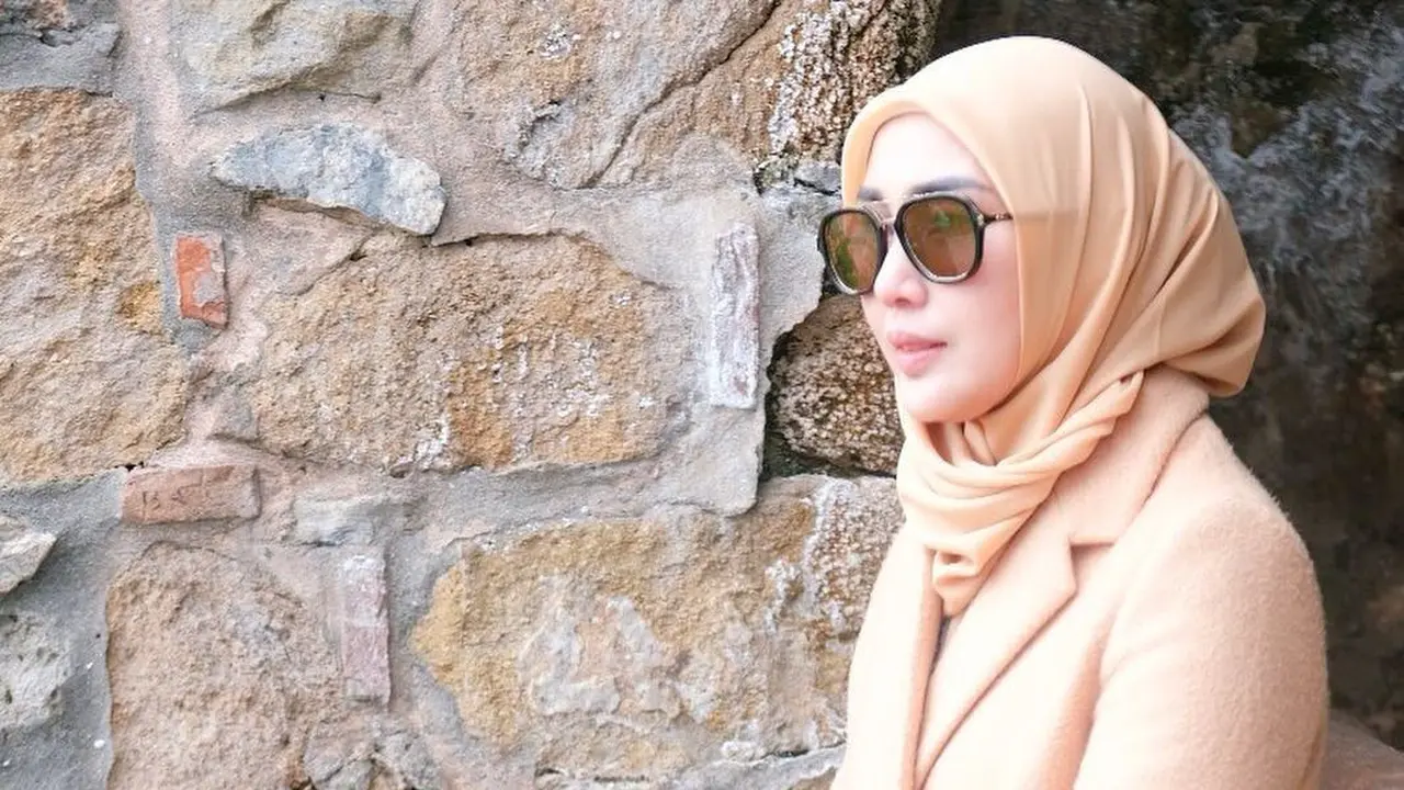[Fimela] Arie Untung dan Fenita Arie