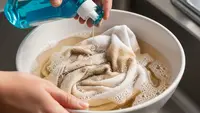 Cara Mencuci Serbet Dapur yang Menghitam Secara Alami agar Bersih Kembali