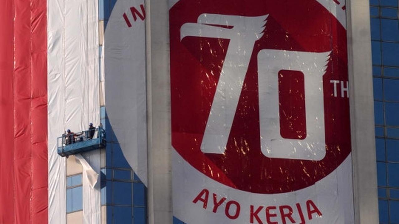 Semarakkan HUT RI, gedung perkantoran dihias bendera merah putih