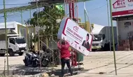 Papan Koperasi Merah Putih bergambar Prabowo di Tuban diturunkan