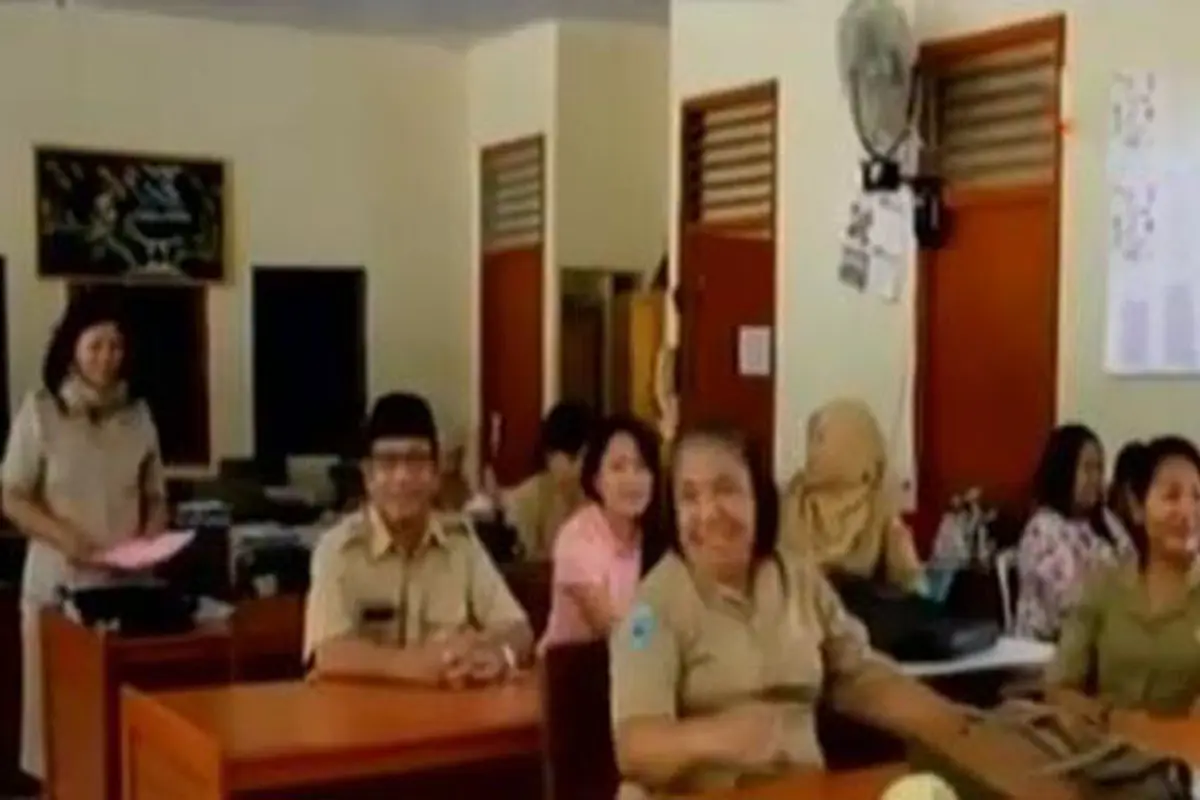 Segmen 4: Guru Mogok Mengajar hingga Kusrin Jadi Bintang Iklan
