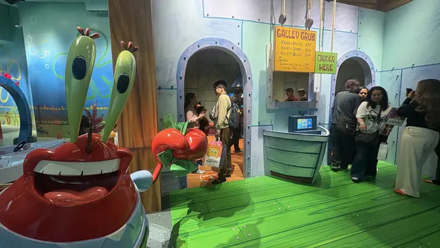 Keseruan Dunia Bawah Laut & Kota Bikini Bottom. [Anisha/Fimela]