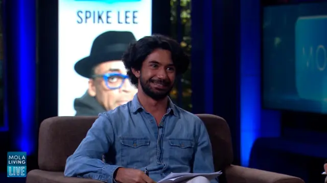 Reza Rahadian saat berbincang dengan Spike Lee. (Mola TV)