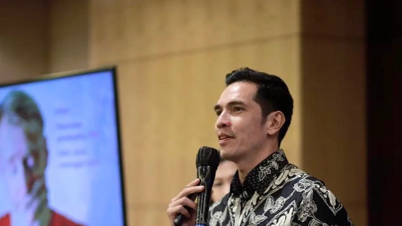 Adrian Maulana