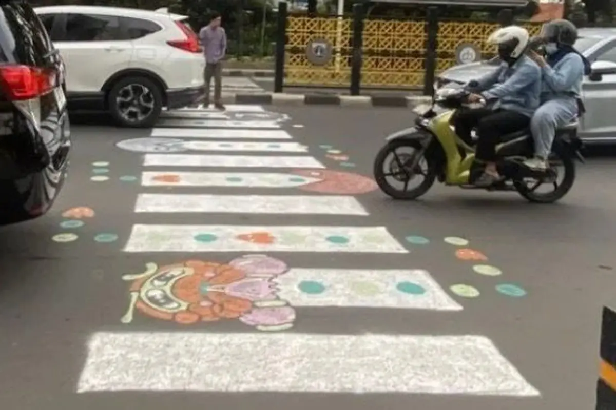 Zebra Cross Pac Man Buatan Warga di Tebet